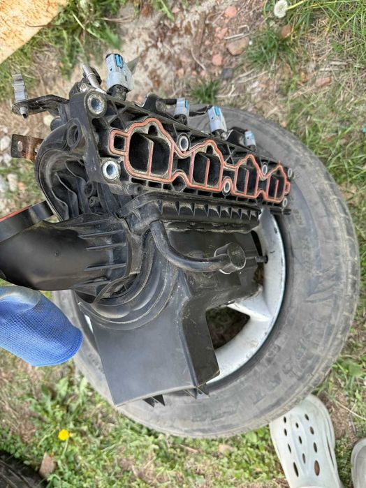 Впускной коллектор Opel Astra в сборе