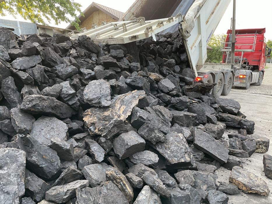 /// CARBUNI pentru foc lignit ///COCS/// BRICHETE LEMN