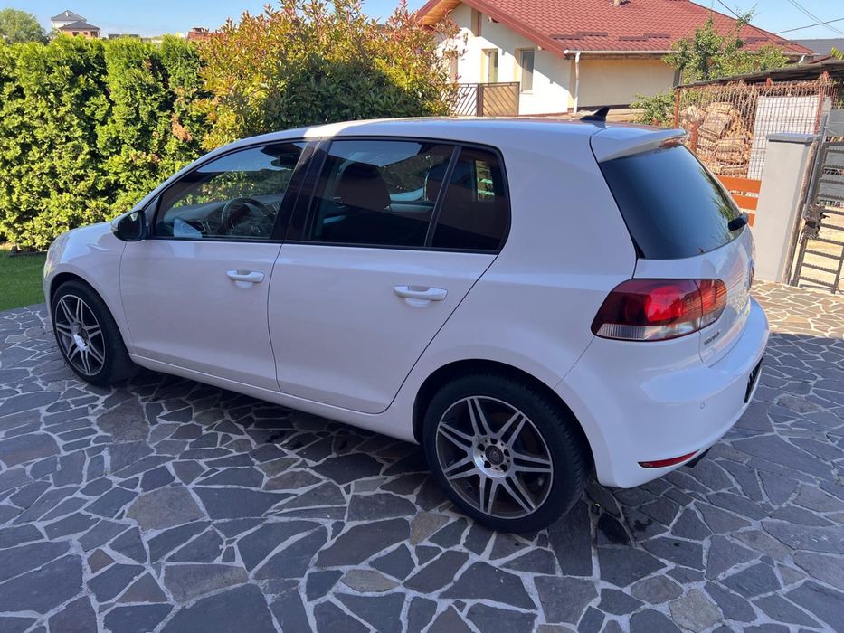VOLKSWAGEN Golf 2010 — imagine 4