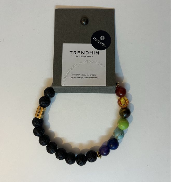 Гривна от естествени камъни