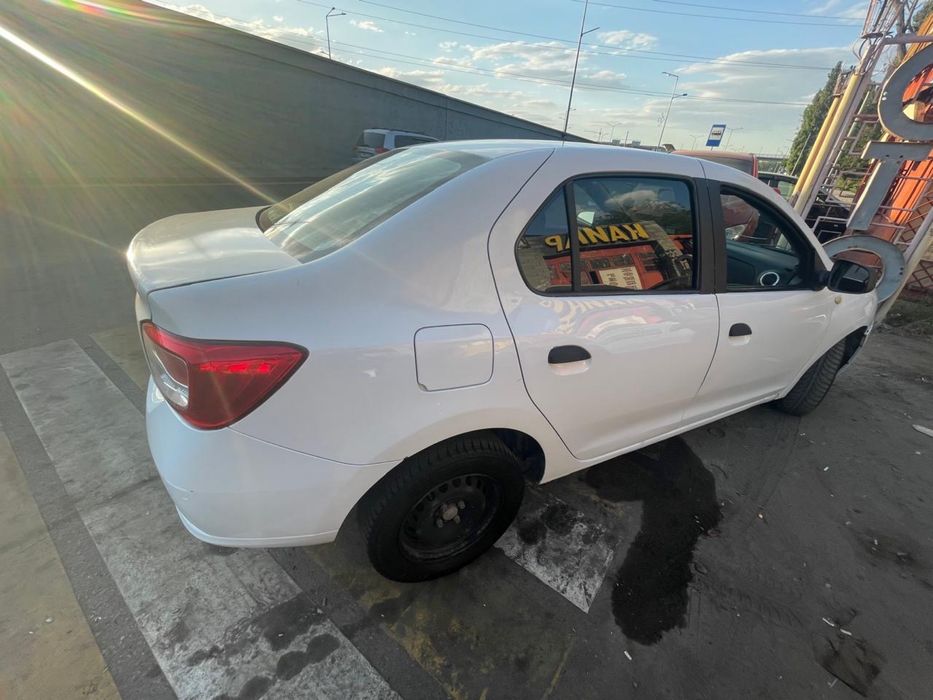 Продам рено логан