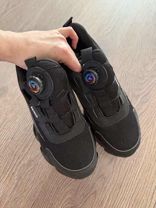 Спец обувь 44 размера защитктой