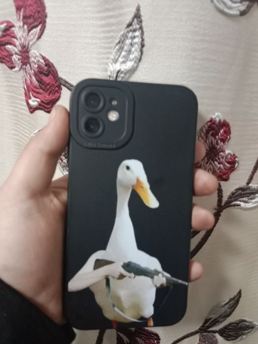 iPhone 11 в хорошем состоянии