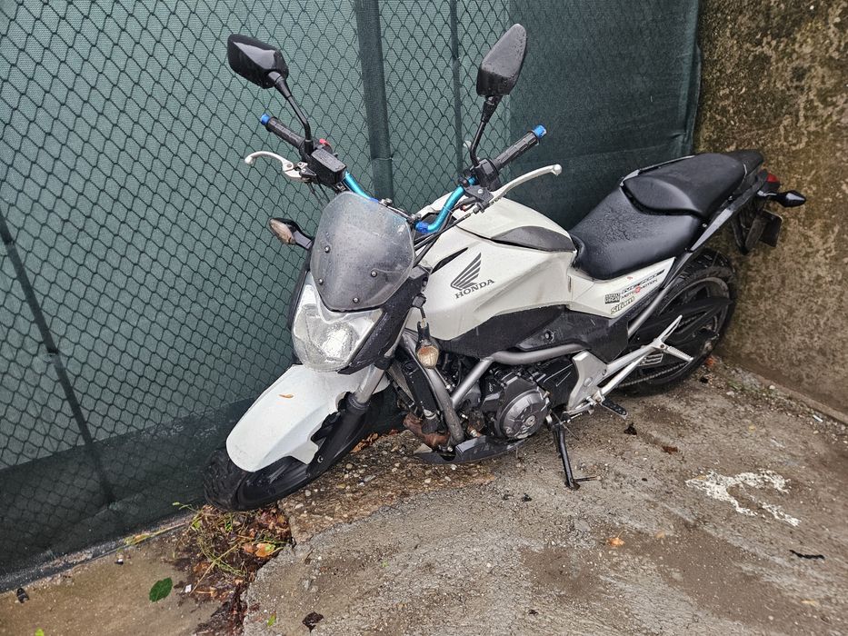 Honda NC700 avariata