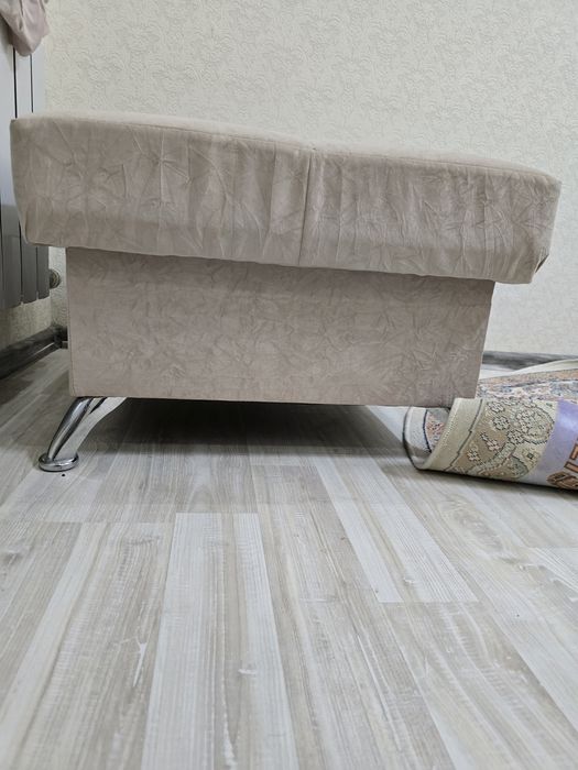 Отдам диван и 2 кресла бесплатно