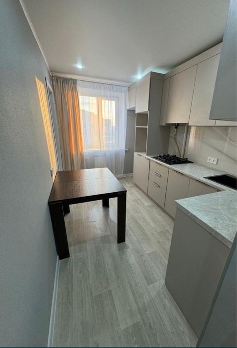 Продам трехкомнатную квартиру