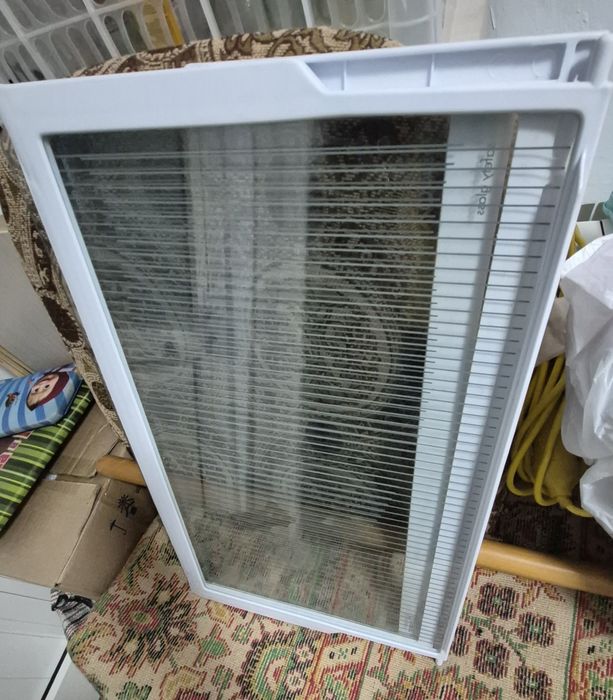 Полки  к холодильнику INDEZIT