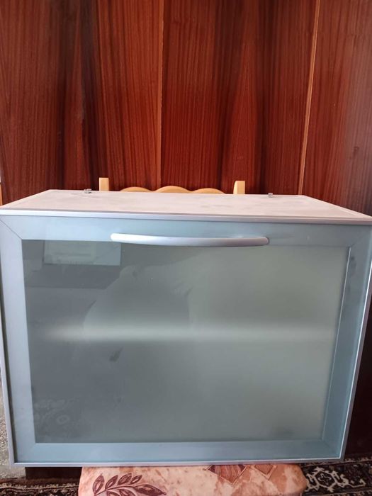 Кухненски модулни шкафове- 2 броя.