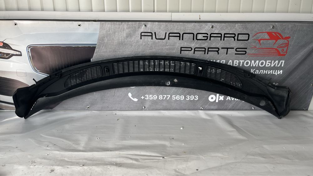 Решетка под чистачки Skoda Fabia 2