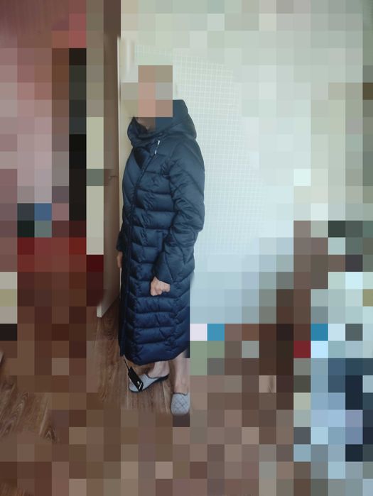 Пальто (пуховик) зимнее