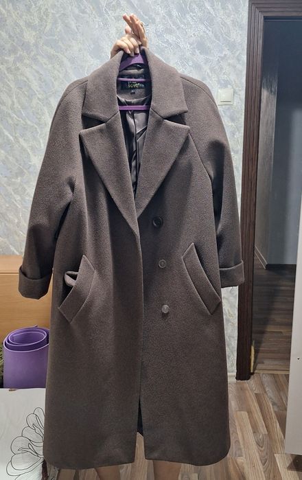 продам пальто в хорошем состоянии