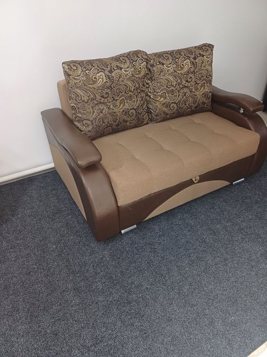 Продам диван в хорошем состоянии