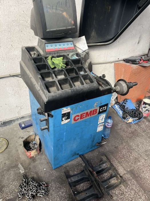 Баланс машина за гуми