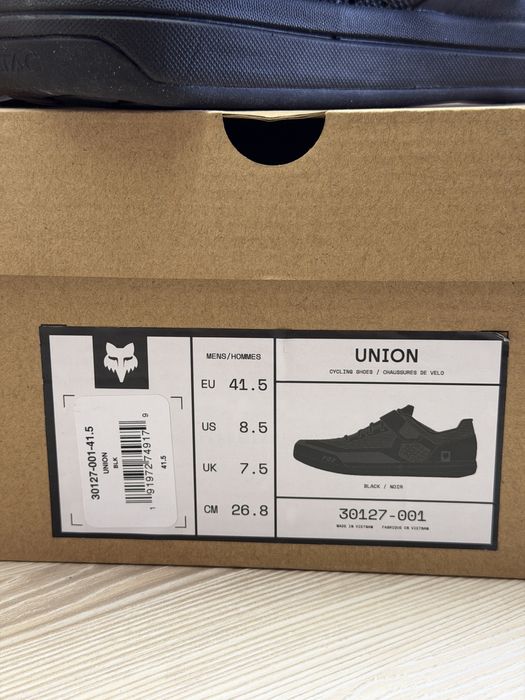 Чисто нови обувки за планинско колоездене FOX RACING размер 41