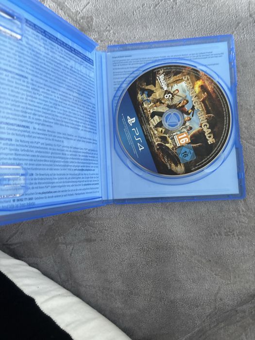 prodavam igrata strange brigade za ps4 zashtoto ne q igraq