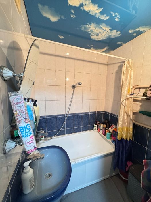 Продам 2-комнатную квартиру