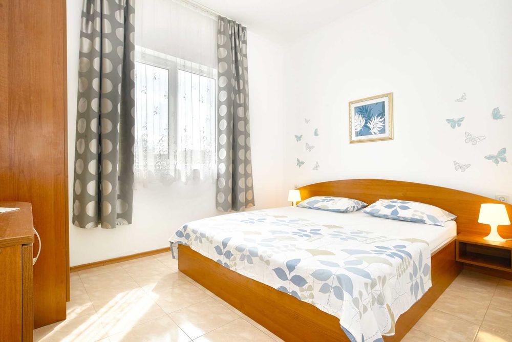 Green Life Villas – Комплекс от 3 вили с басейн до Бургас