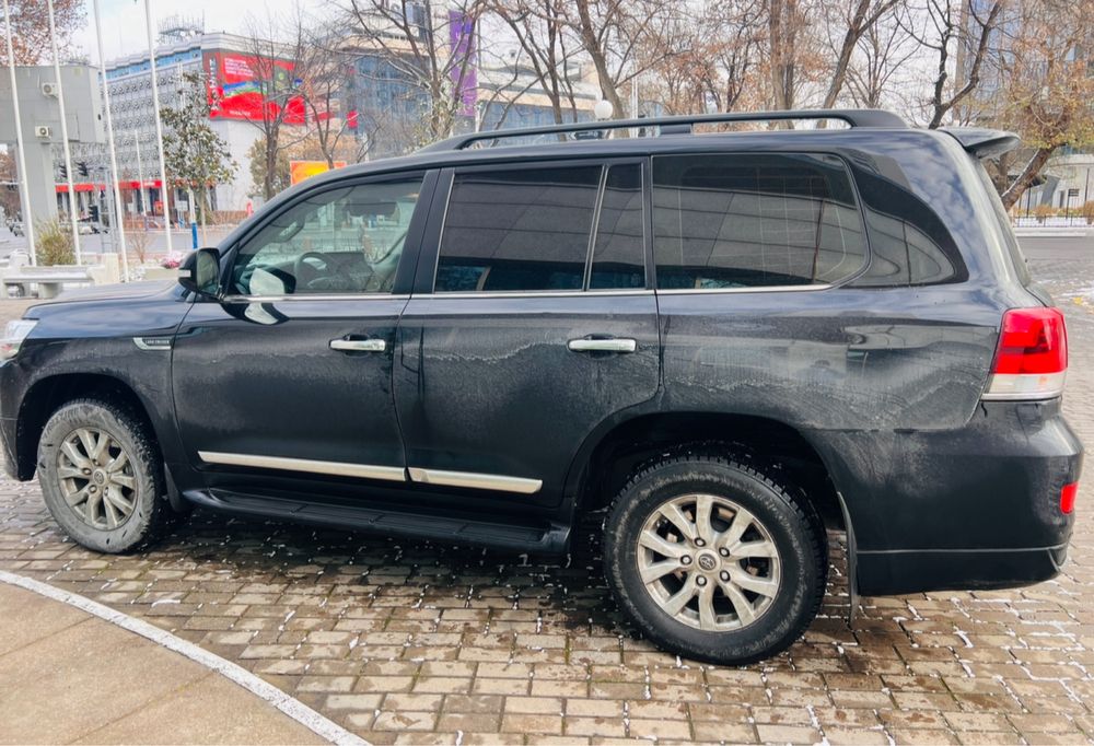 Оригинальные Диски с Шинами на Ландкрузер