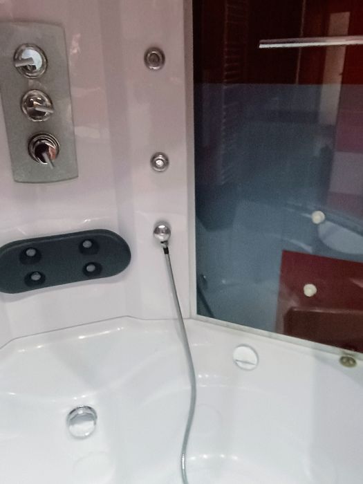 Vând cabină de duș