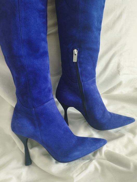 Сапоги итальянского бренда AGL из натуральной кожи