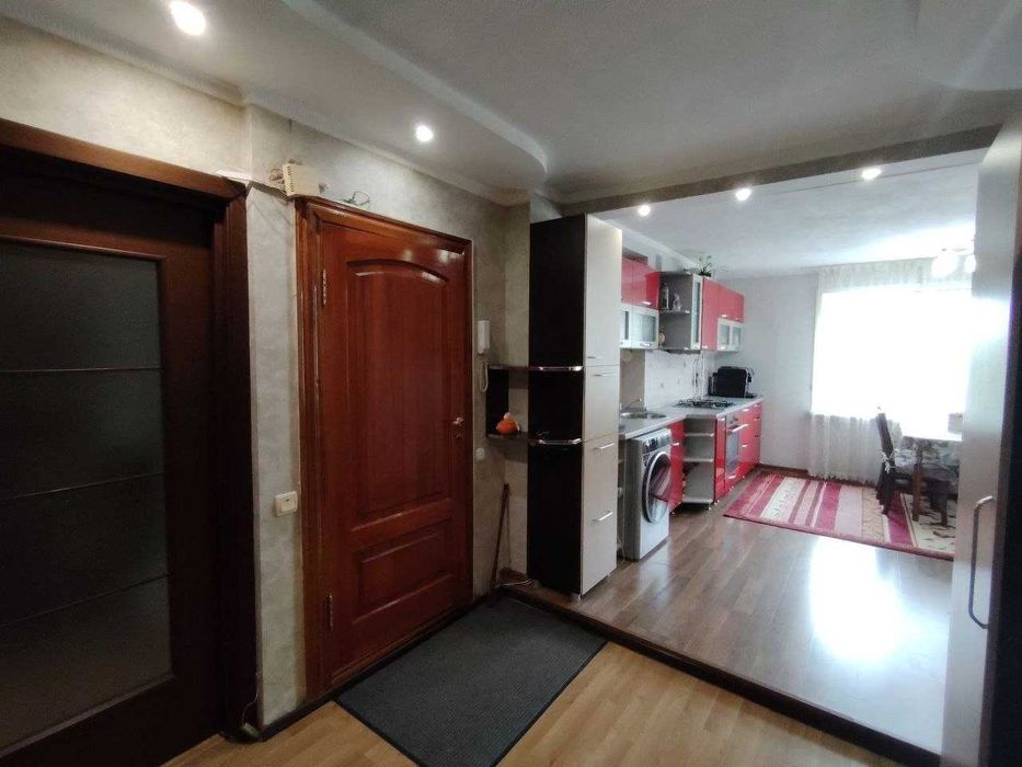 Продажа 4-комнатной квартиры 9 микрорайон