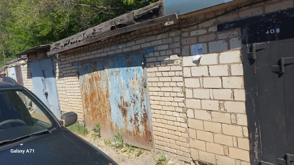 Продам гараж на 4 ул