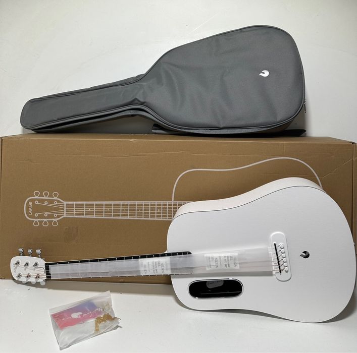 LAVA ME Play 36 Frost White – Chitară electro-acustică, nouă, cu husă originală