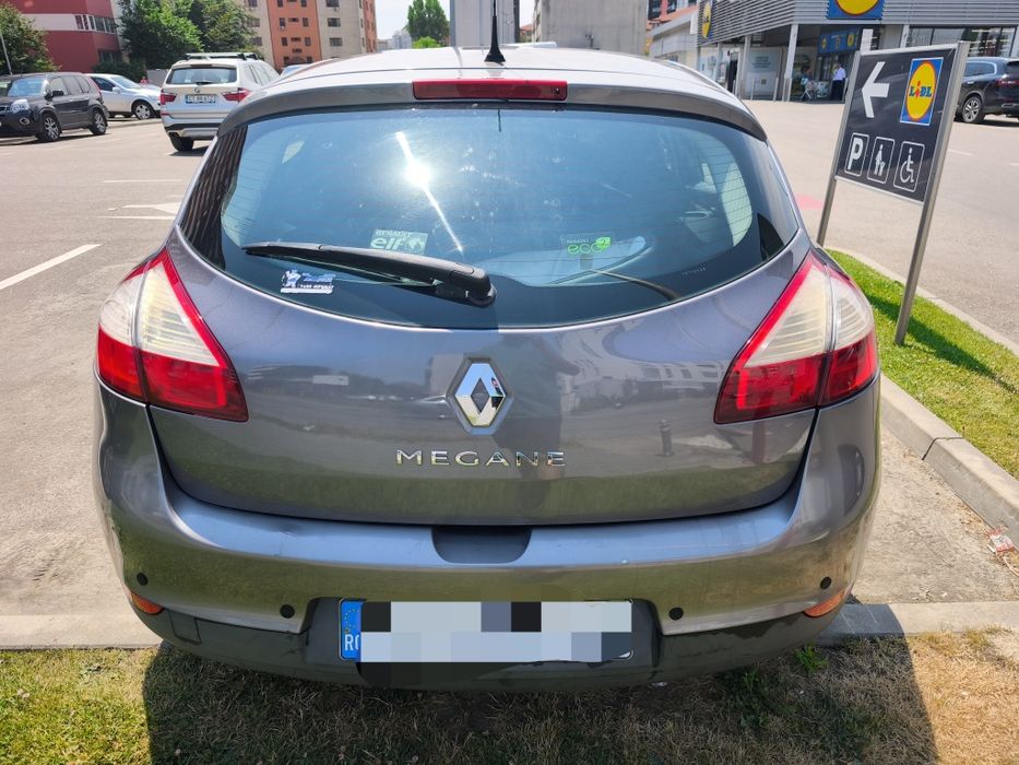 RENAULT Megane