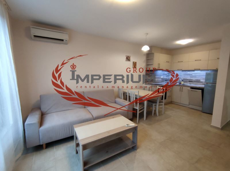 Дава се под наем Двустаен апартамент в Варна, Цветен квартал - 60 кв.м за 459 € - Снимка #1