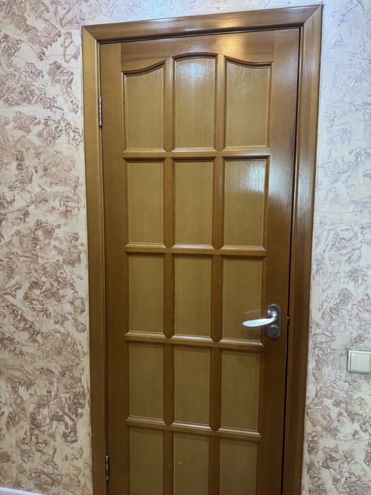 Двери деревянные