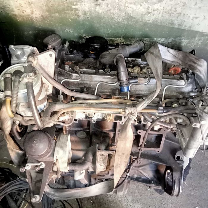 Продам двигатель мерседес вито ОМ 611