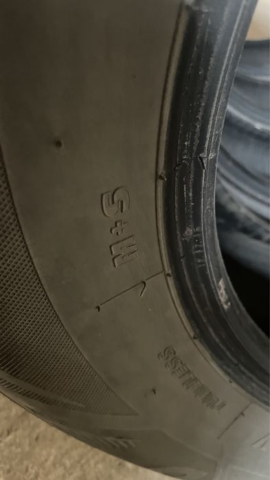 Продам шины 235/65/17