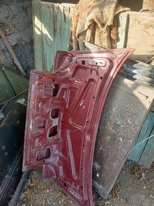 Багажник люк Лансер 1994