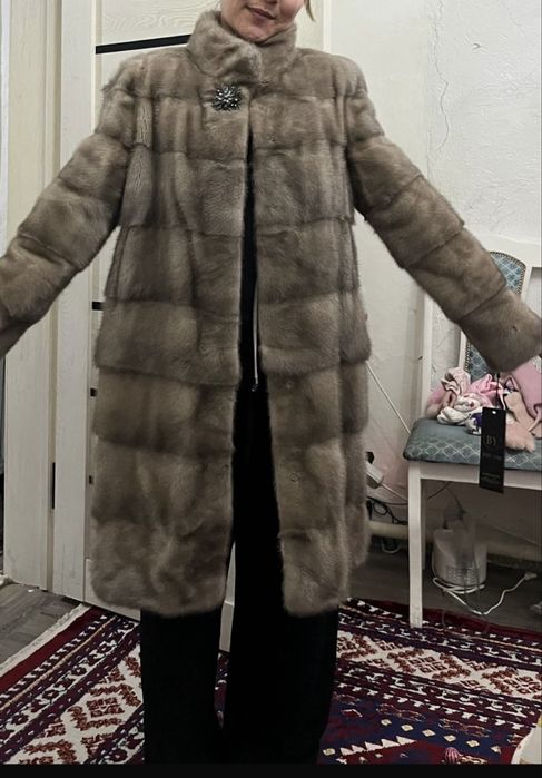Продам норковую шубу
