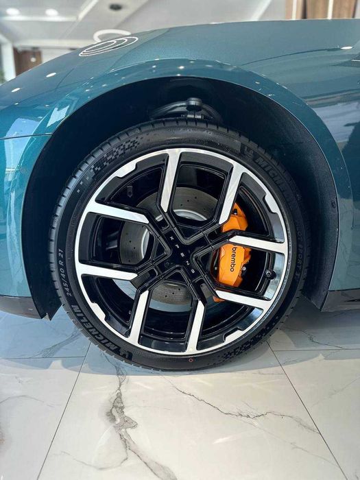 XPENG P7 Next 750 km full pozitsiya rasmiy sotuvda