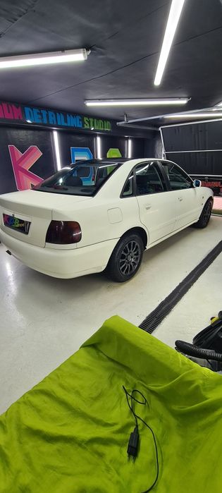 AUDI A4 S-Line 1.6 101к.с