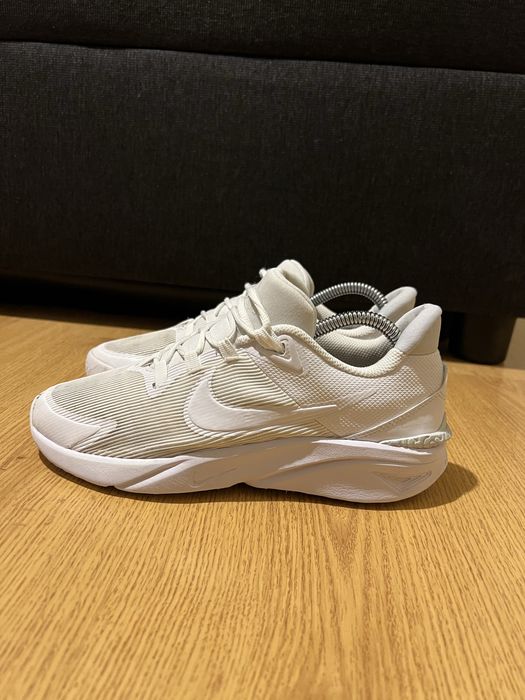 Оригинални маратонки Nike 39 номер