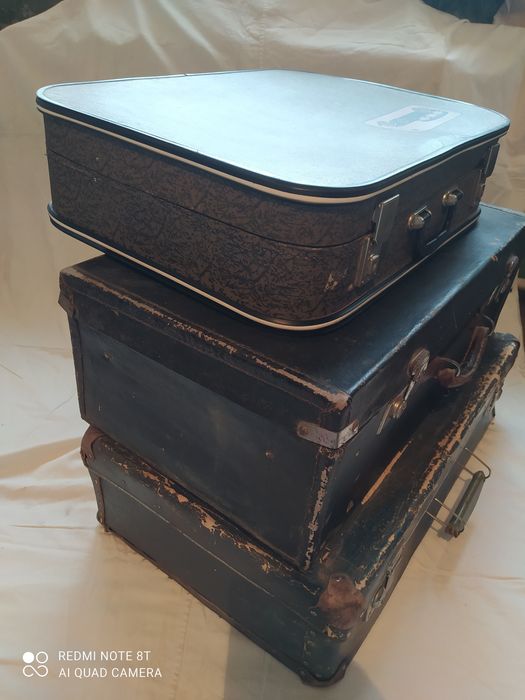 Продам чемоданы времён СССР