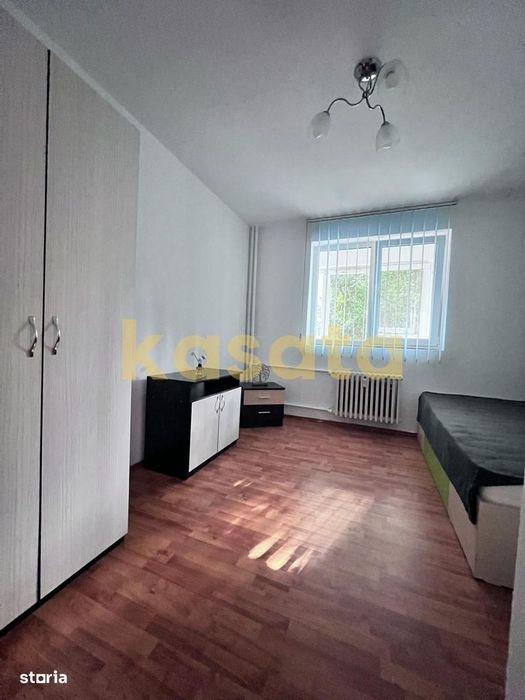 3 Camere de Închiriat