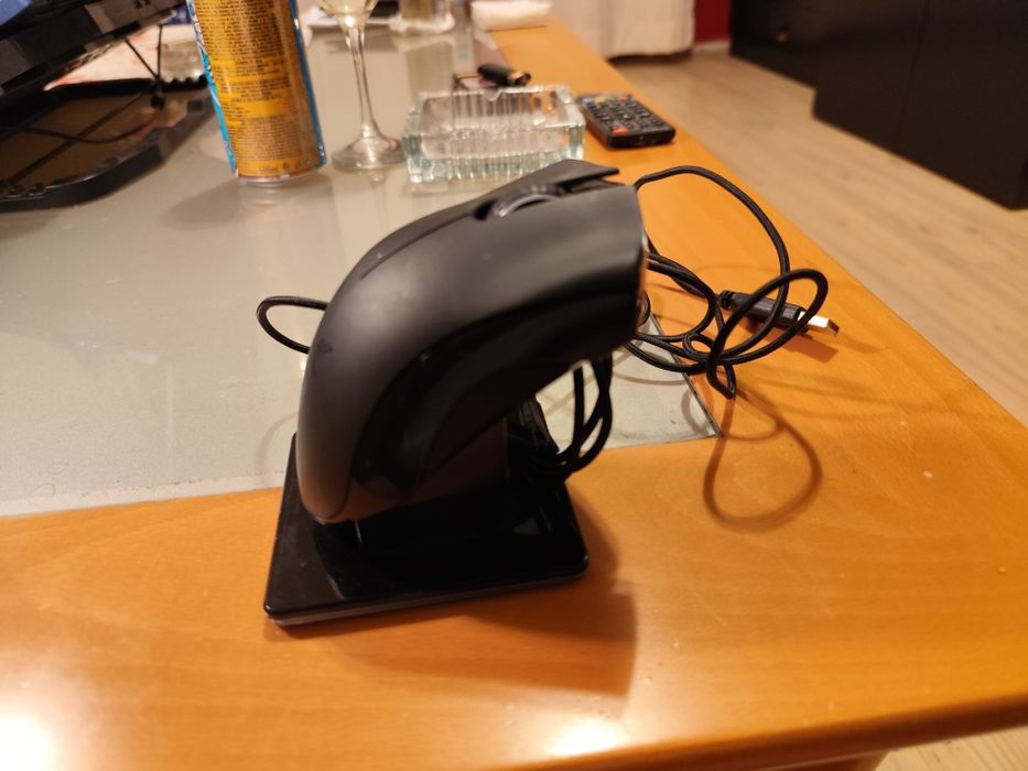 Докинг станция за зареждане на мишка Razer Mamba
Докинг станция за