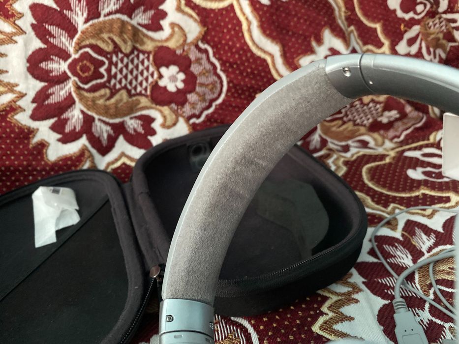 Наушники Bose QC35