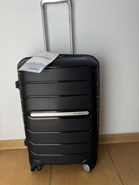 Чемодан Samsonite, новый , размер М
