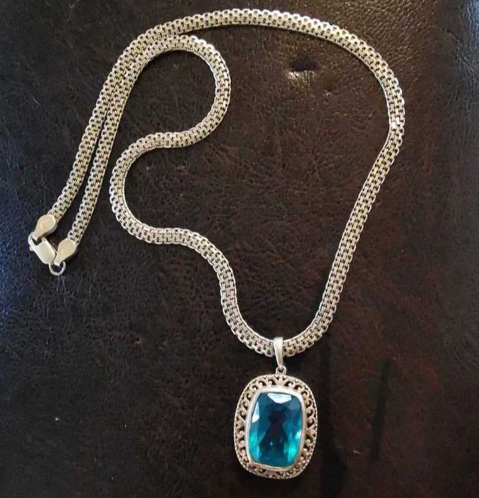 Medalion cristal verde și lanț gros argint placat cu aur 24ct