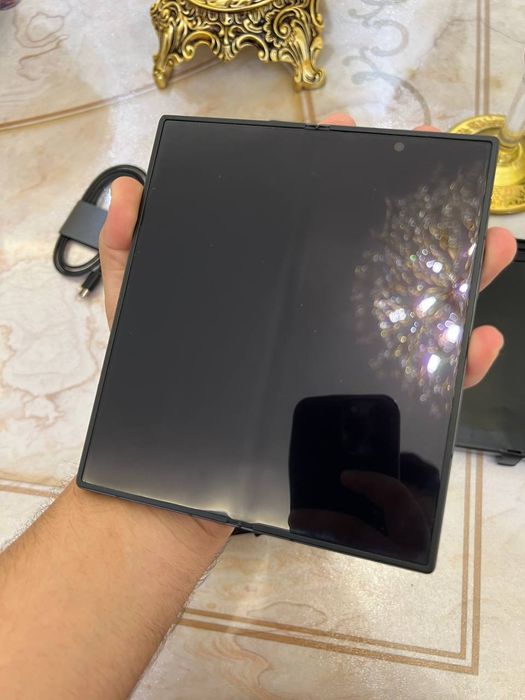 Samsung Galaxy Z Fold 6