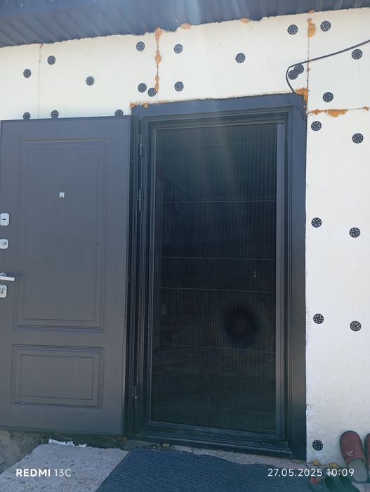 Москитные сетка для окон и дверей