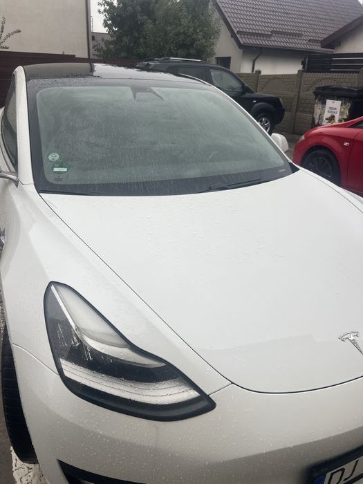 Tesla Model 3 Standard Range Plus