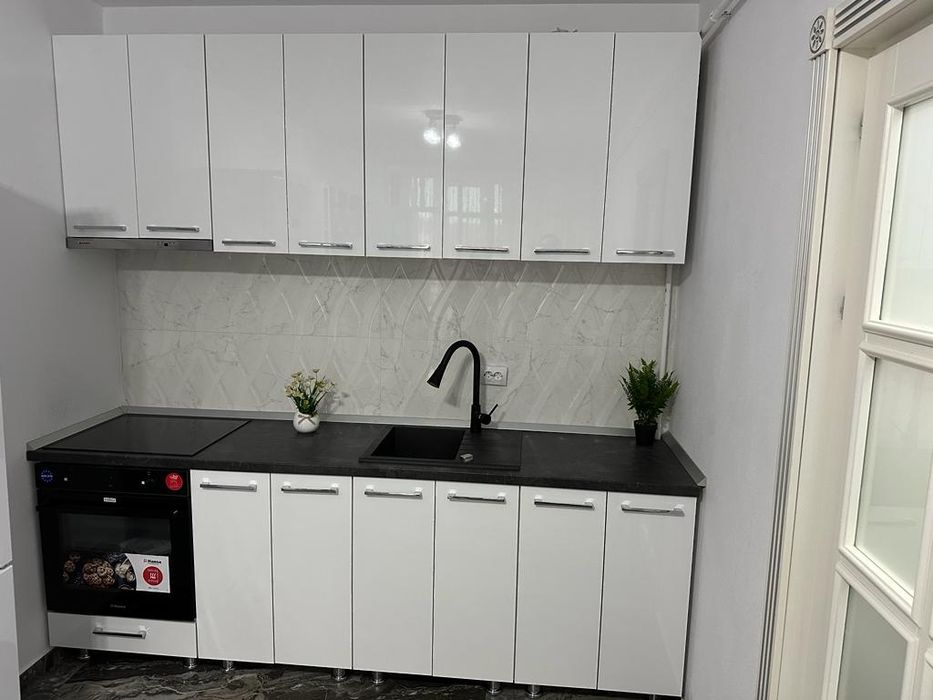 Inchiriez apartament