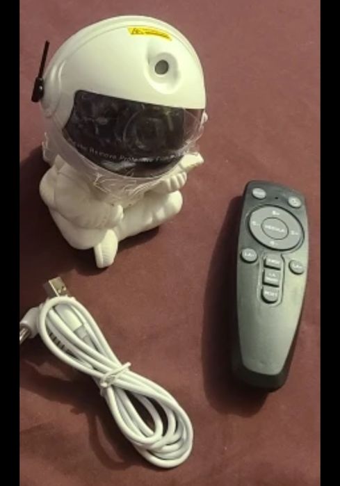 Lampa de veghe astronaut proiector lumina gaming
