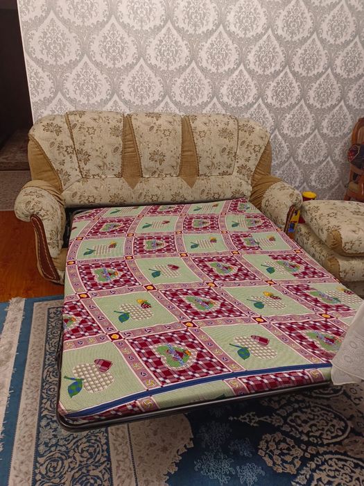 2 дивана-трансформера1,5 и 2м +1 кресло