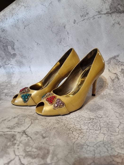 Шикарные туфли SWAROVSKI